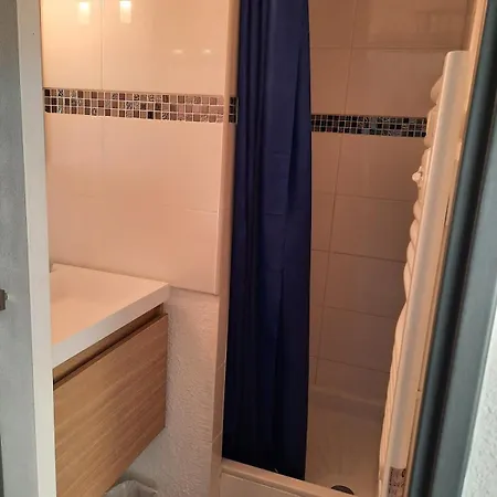 Appartement Au Coeur Du Cap Studio-terasse-piscine-mer